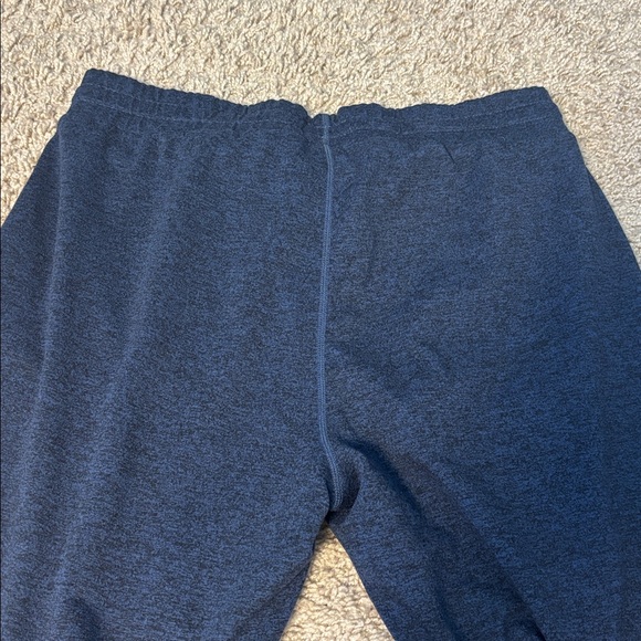 Vuori Women’s Performance Jogger Blue Heather VW303-L - Picture 5 of 5